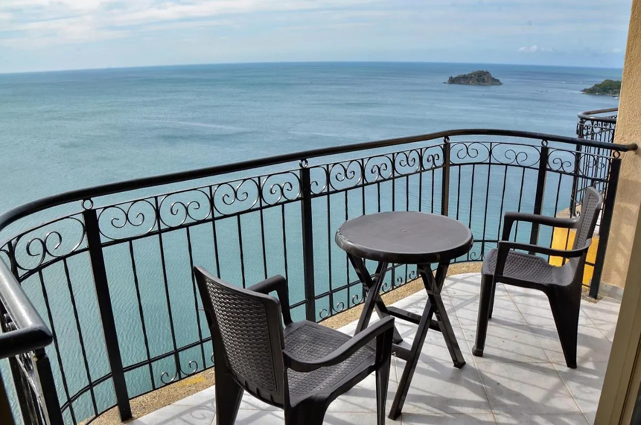 Apartment Apartamentos El Penon Del Rodadero Vista Al Mar - By Apartamar Santa Marta